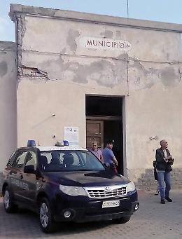 Vince le cause per il Comune ma non la paga nessuno... nemmeno i commissari prefettizi