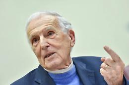 &laquo;Vaccini obbligatori? Quando vedranno i morti li faranno anche i no-vax&raquo;