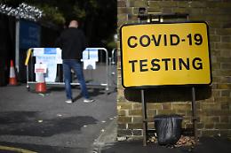 Nuova variante Covid in Gran Bretagna. Le autorit&agrave;: circola pi&ugrave; velocemente