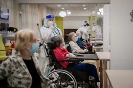 Il caso Germania: &laquo;Lotteria vaccini nelle case di riposo&raquo;