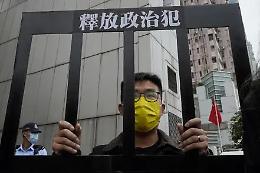 La Cina "divora" l'opposizione: maxi retata a Hong Kong tra gli attivisti pro democrazia