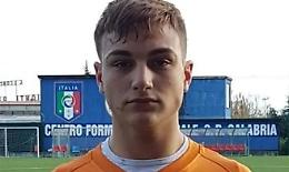 &laquo;&Egrave; parente di mafiosi!&raquo;: il Cosenza calcio caccia il giovane campione