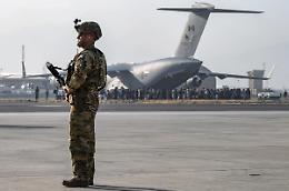 Afghanistan, calca all'aeroporto di Kabul: sette morti