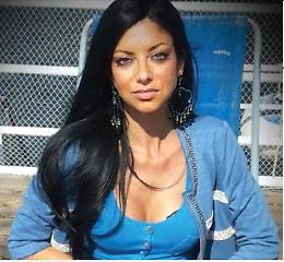 Cingolani: &laquo;Nessun suicidio, Tiziana Cantone fu strangolata&raquo;