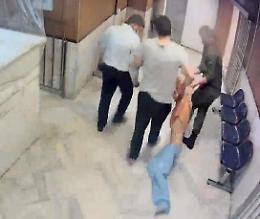Torturati e poi uccisi nello sprofondo delle carceri iraniane