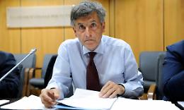 La deriva vagamente spiritistica dell&rsquo;accademico del No che evoca e travisa Vassalli