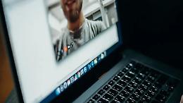 &ldquo;Telefonate libere per i detenuti: cos&igrave; si ferma l&rsquo;ecatombe dei suicidi in cella&rdquo;