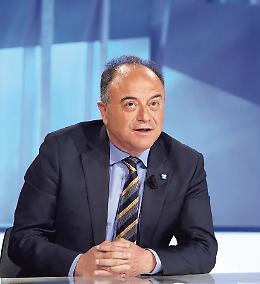 Gratteri vuole Napoli, la Procura che non lascia spazi mediatici