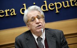 Manconi a Papa Francesco: &laquo;Faccia qualcosa per Alfredo Cospito&raquo;