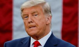 Trump condannato per aver violentato una donna, il Tycoon: &laquo;Far&ograve; appello&raquo;