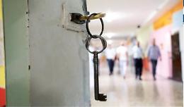 Nordio si chiede dove mettere i detenuti. Ma il recupero?