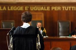 Gratuito patrocinio, avvocati senza compensi: l&rsquo;OCF denuncia il blocco dei pagamenti