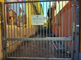 Senza luce n&eacute; materasso: cinque giorni d&rsquo;inferno per un ragazzino nell&rsquo;Ipm di Bologna