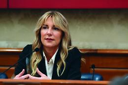 &laquo;Chi &egrave; indagato non si deve dimettere. Il M5S? Dobbiamo restare uniti... &raquo;