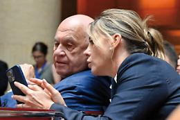 Scuola superiore, infiamma l'ennesimo caso Bartolozzi. Ma la propaganda per il No fu tollerata