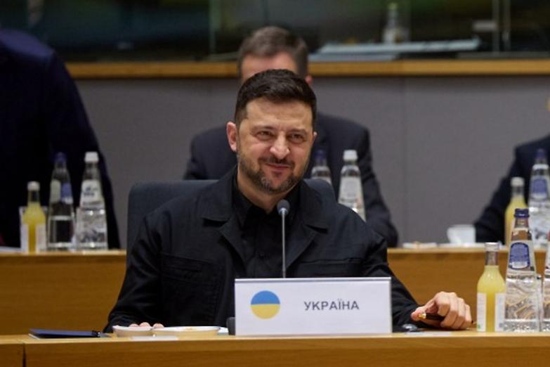 Ue, 90 miliardi a Kiev: chi dice s&igrave;, chi si sfila e perch&eacute;