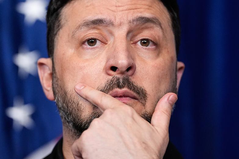 Ucraina, Zelensky chiede garanzie Usa fino a 50 anni