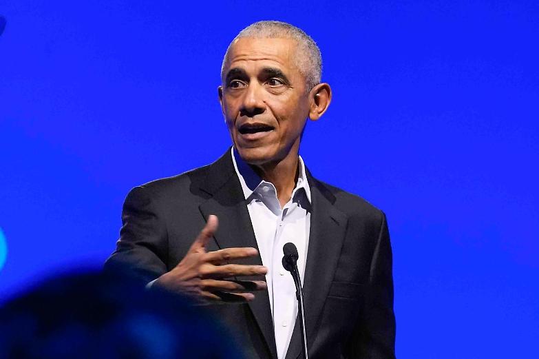 Obama accusa Trump: &laquo;Sparatoria a Minneapolis campanello d&rsquo;allarme per l&rsquo;America&raquo;