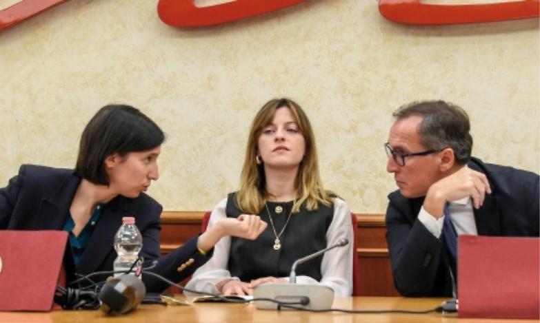 I riformisti a Schlein: che fai, ci cacci? Pronta la Direzione