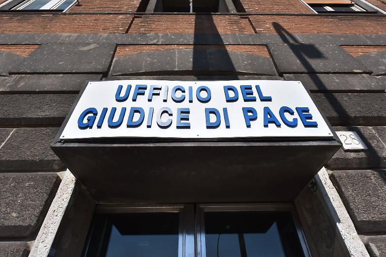 Giudici di pace, l&rsquo;Organismo congressuale forense denuncia ritardi fino al 2032: &laquo;Gli uffici sono in crisi&raquo;