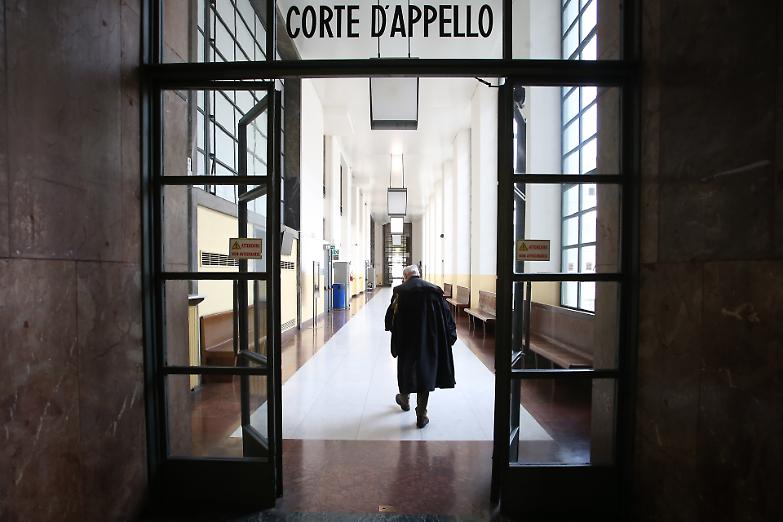 &laquo;Patrocinio a spese dello Stato: a pagare il conto non sia l'avvocatura&raquo;