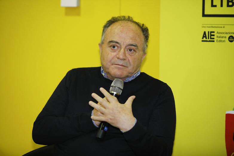 Retate finite nel nulla, libri e Tv. Il &ldquo;metodo Gratteri&rdquo; &egrave; servito...