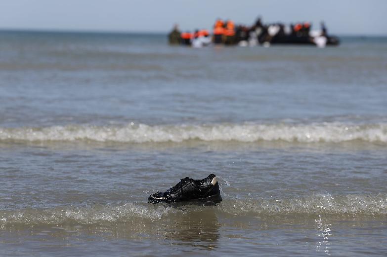 Corpi lungo le coste: altro che calo degli sbarchi, il Mediterraneo &egrave; un cimitero