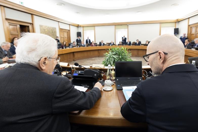 &laquo;Tra politica e Csm serve rispetto&raquo;: Mattarella dice basta