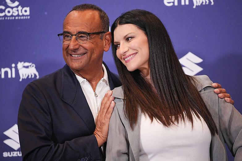 Conti dedica il Festival a Baudo e si commuove: &laquo;Il mio &egrave; un Sanremo baudiano&raquo;