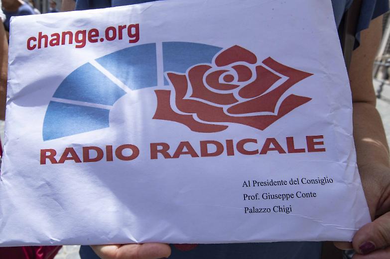Radio Radicale &egrave; il vero servizio pubblico italiano: chi taglia i fondi colpisce la libert&agrave;. La nostra...