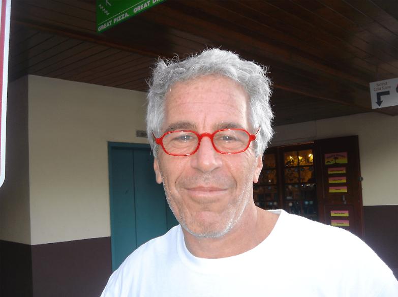 Dossier Epstein, il New York Times: &laquo;Manca memorandum Fbi su accuse che coinvolgono Trump&raquo;