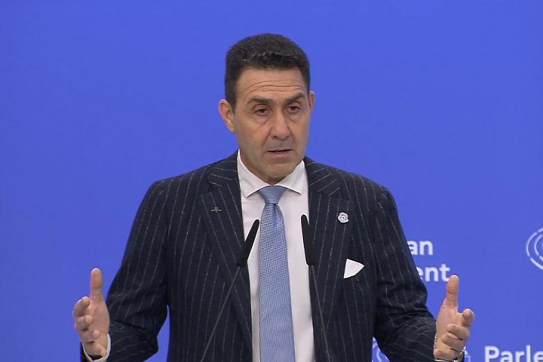 Futuro nazionale prepara il lancio: sede a Roma, comparsata a Sanremo e ipotesi incontro alla Camera