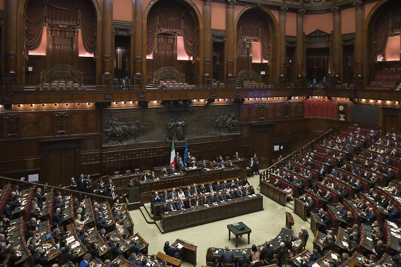 Centrodestra deposita lo &ldquo;Stabilicum&rdquo;: premio al 40% e ballottaggio 35-40