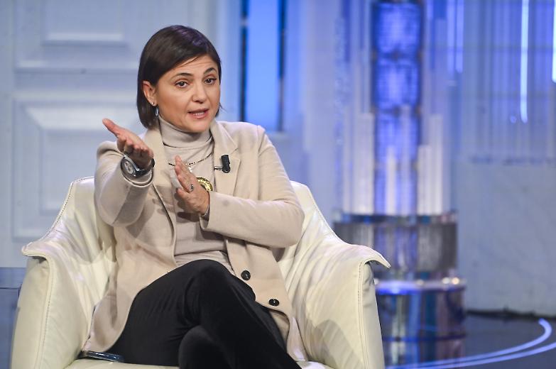 Serracchiani: &laquo;Sbagliati metodo e merito: perci&ograve; dico No alla riforma&raquo;