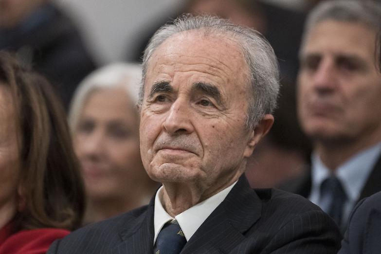 L&rsquo;affondo di Parisi, gi&agrave; ministro di Prodi: &laquo;Voto S&igrave;, la giustizia ora sia garantista&raquo;