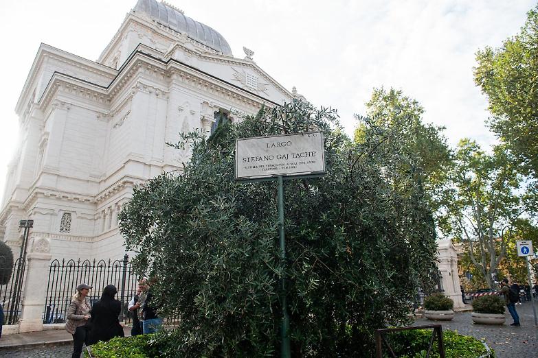 Sinagoga di Roma, chiuse le indagini su cinque presunti responsabili dell&rsquo;attentato del 1982