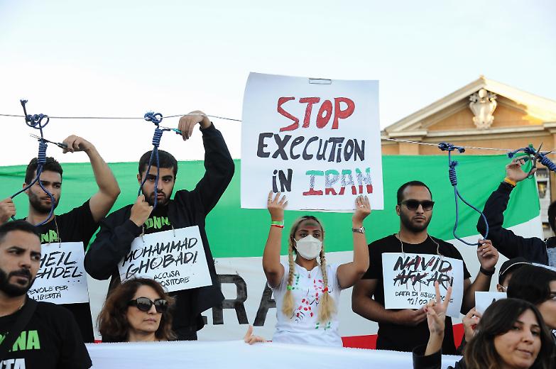 Iran, impiccato Ali Fahim per i disordini e i legami con Usa e Israele