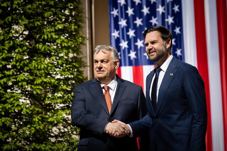 Se cade il regno di Orb&aacute;n Usa e Russia che fanno? Soccorso nero di Vance al compagno Viktor...