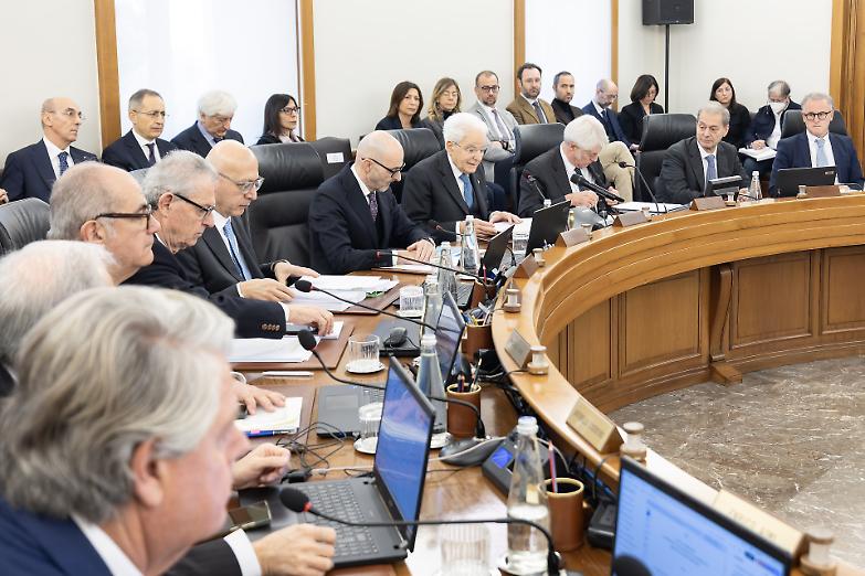 Toh, nei ricorsi dei pm contro il Csm il giudice &egrave; separato dallo &ldquo;Stato&rdquo;...