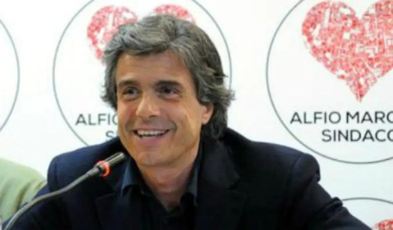 Silvio sceglie Marchini e scarica Bertolaso