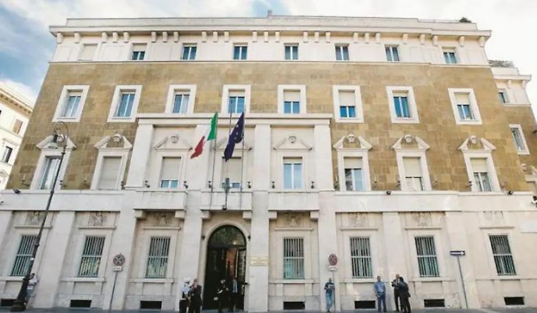 Toghe e politica? Fissare le regole spetta solo al Csm