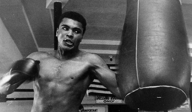 Morto Muhammad Al&igrave;, addio al re della boxe
