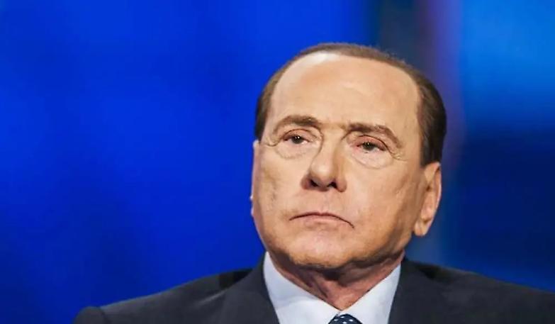 Troppo stress, il Cav in ospedale. E la politica rimane paralizzata