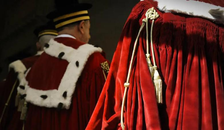 Manette facili, ora basta. Lo ordina la Cassazione