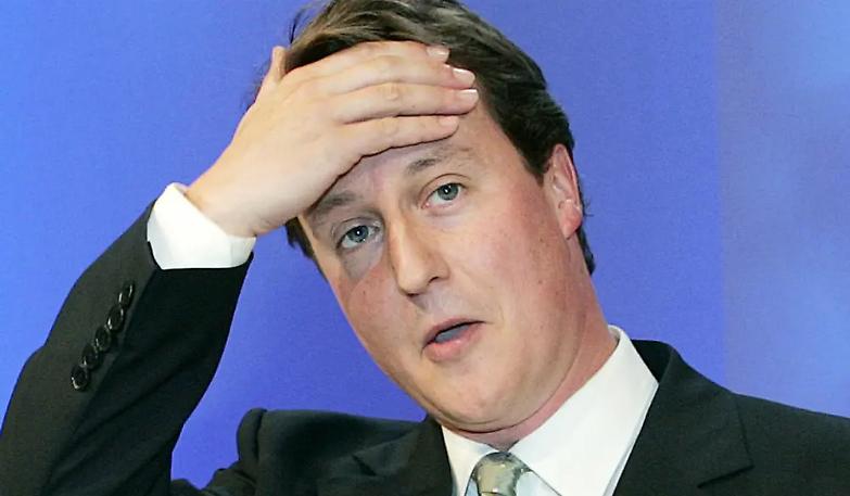 Il Regno Unito va in pezzi, Cameron lascia