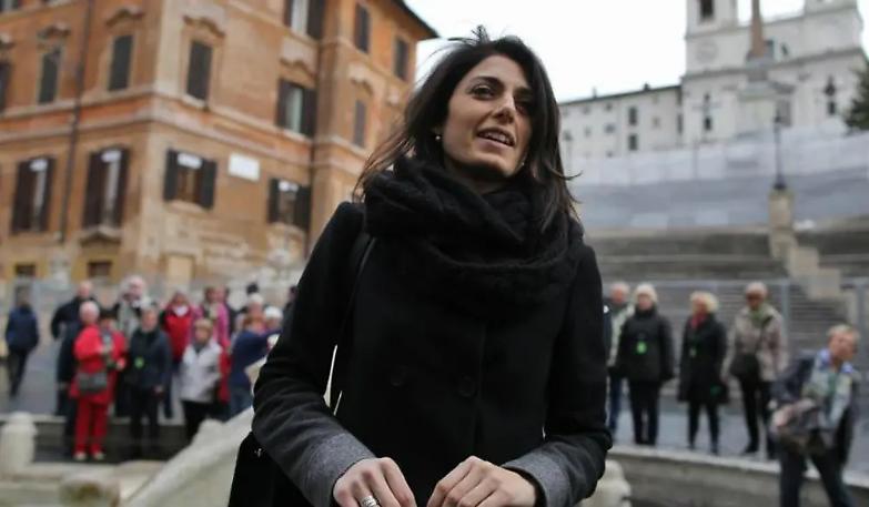 Virginia Raggi di lotta e di governo: &laquo;Riapriremo il Valle&raquo;