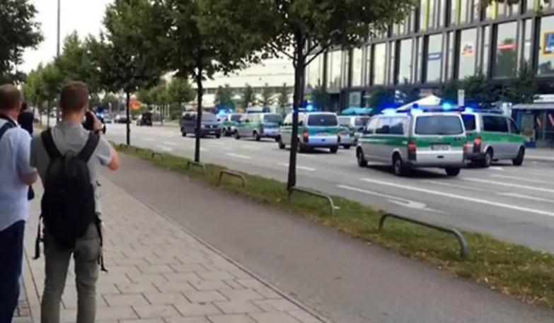 Spari a Monaco, l'attentatore &egrave; un 18enne di origine iraniana