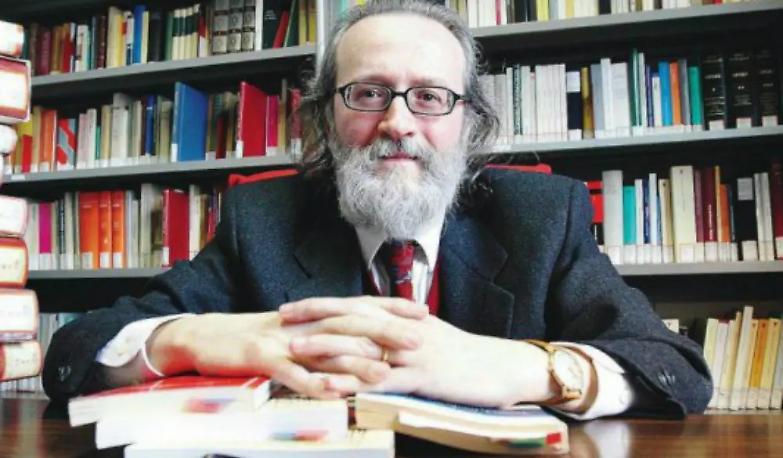 Becchi: &laquo;I poteri forti si stanno spostando sul Movimento 5 Stelle&raquo;