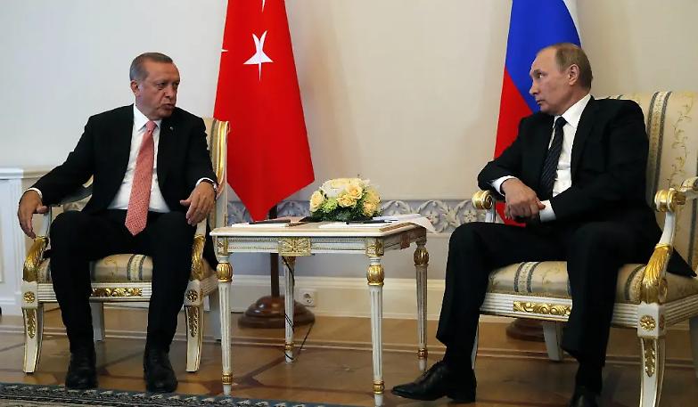 Si erano tanto odiati. Lo zar e il sultano ora fanno la pace