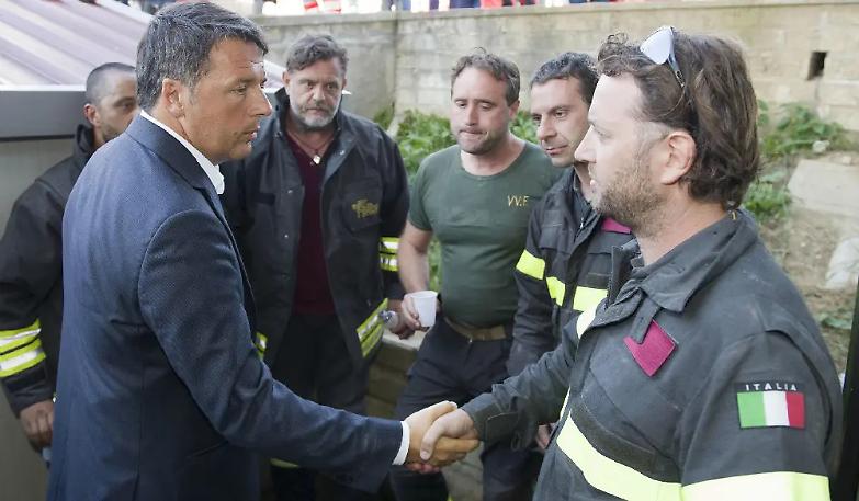 Renzi tra le macerie. Obama offre aiuti